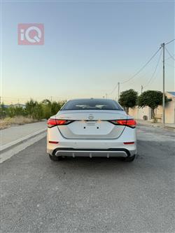 نیسان سێنترا